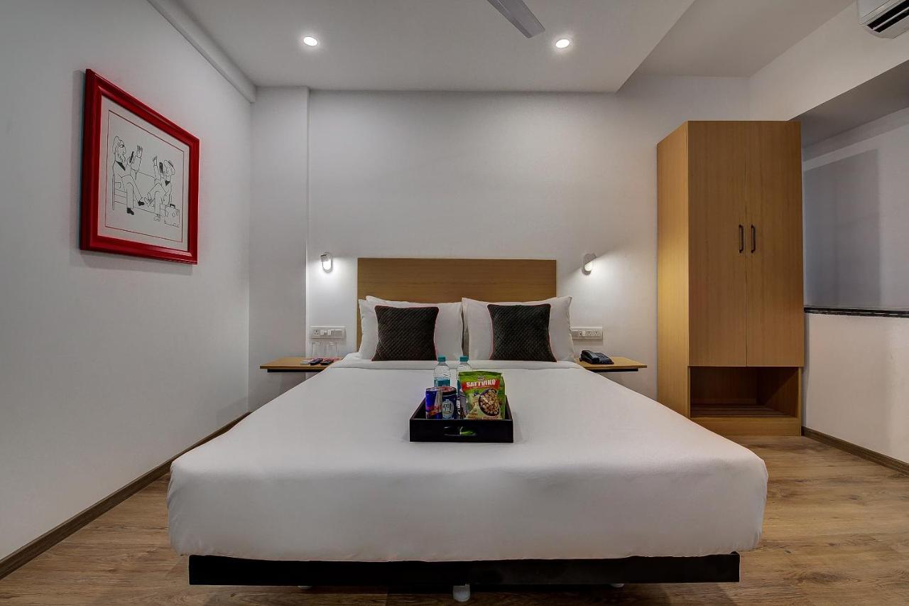 Hotel Unicontinental 뭄바이 외부 사진