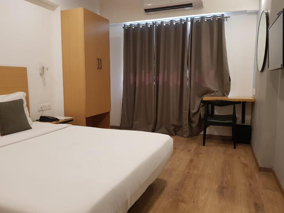 Hotel Unicontinental 뭄바이 외부 사진